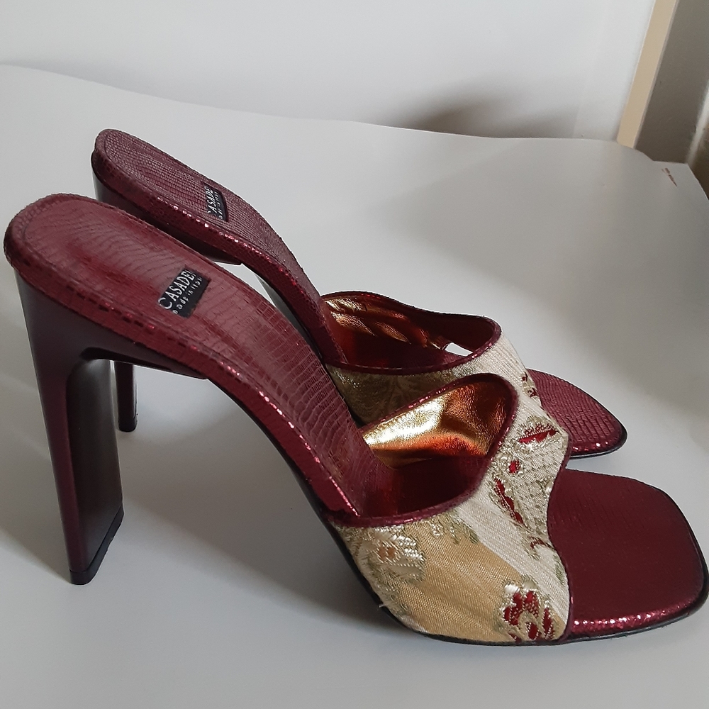 Casadei metallic embroidered sandals 6B - Picture 14 of 14